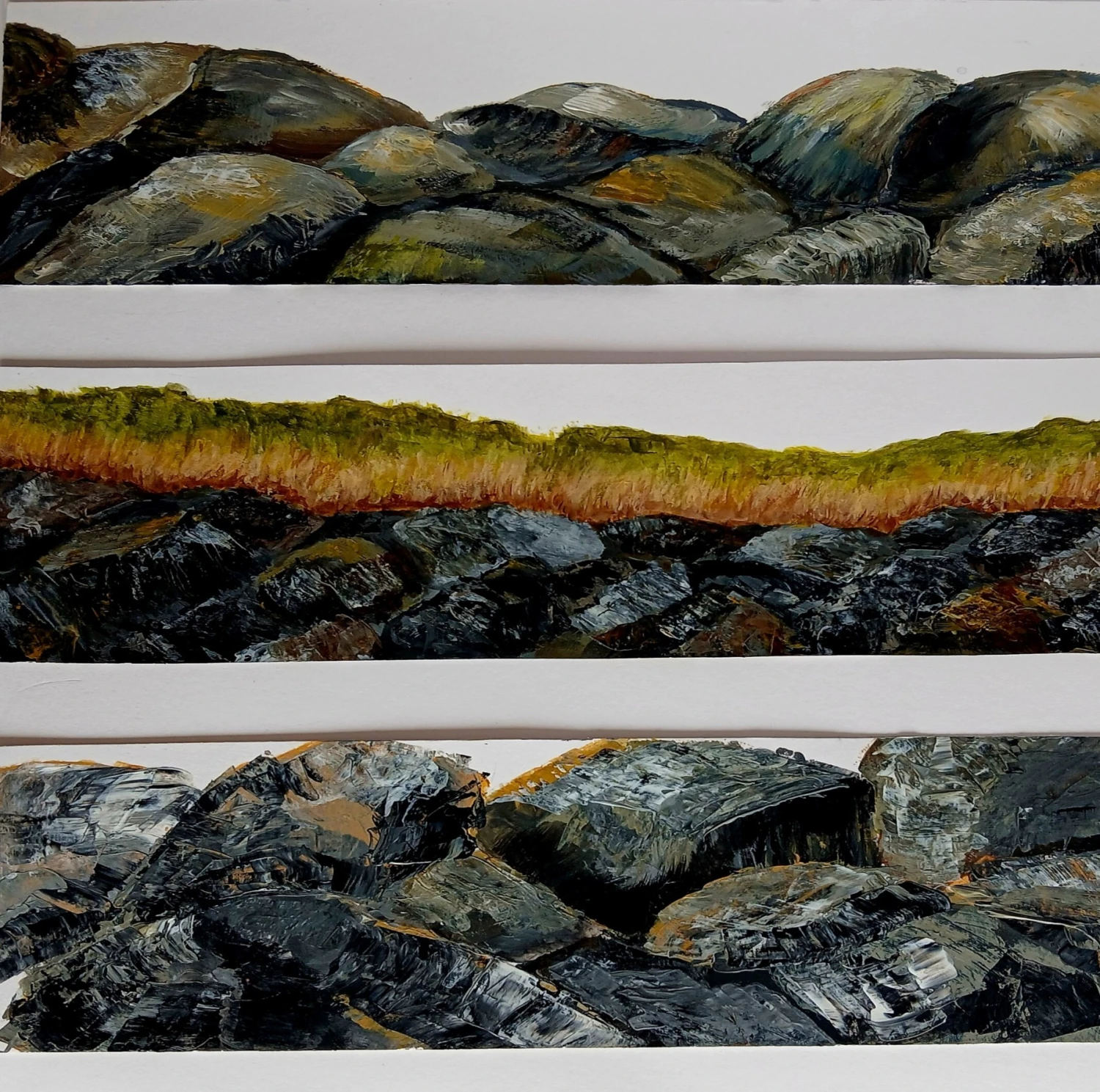 *Dune views  - Boulders*, acrylic on acrylic paper, 29.5 x 10.5 cm.