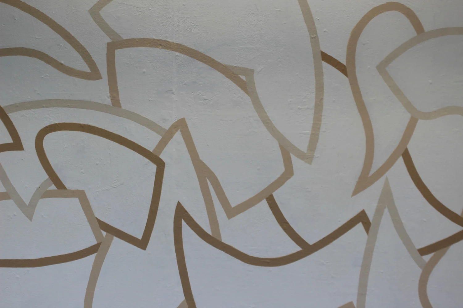 Detail shot, *Formative*, emulsion paint on wall, 10 x 2.4 m.