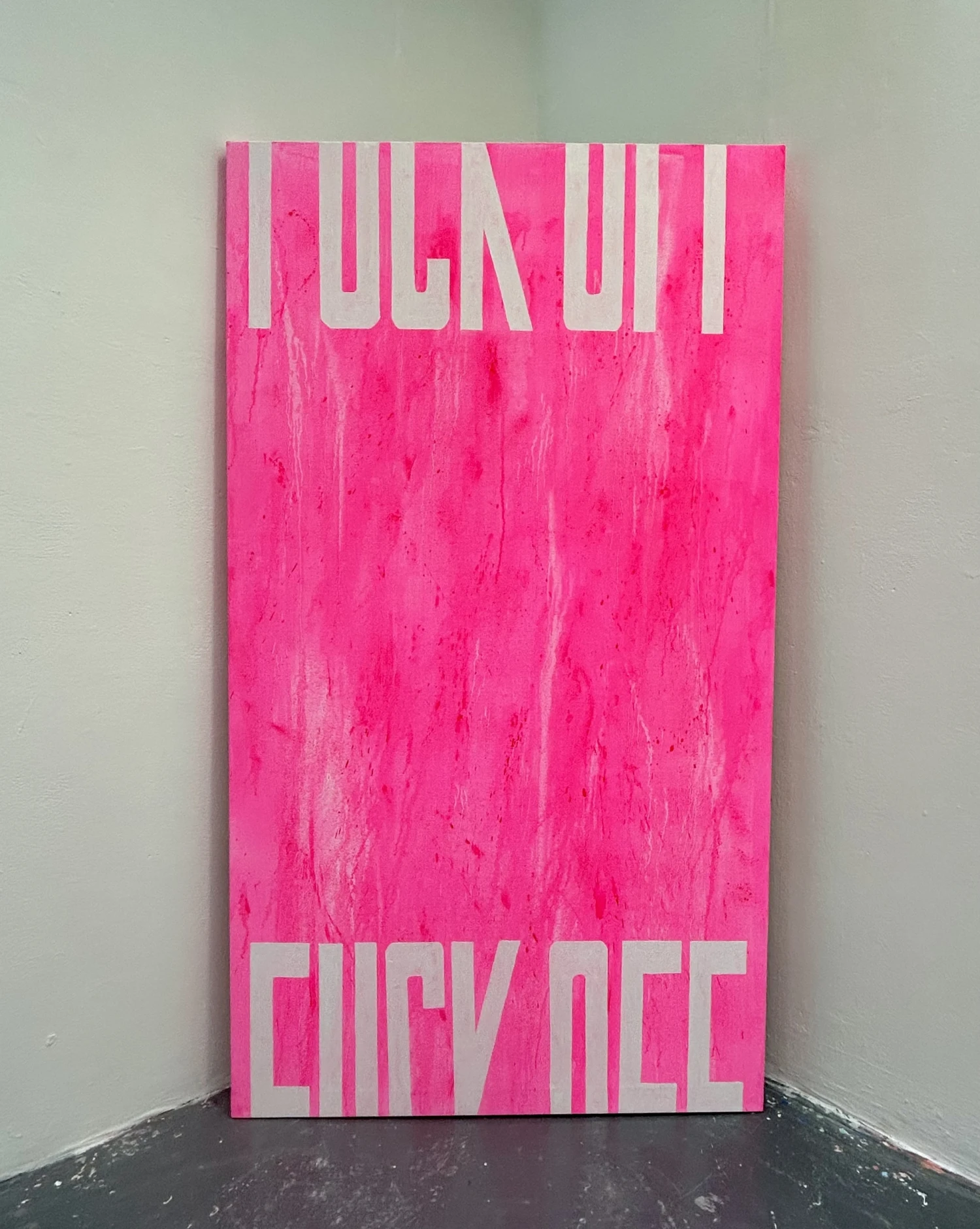 *Big Pink F*ck Off*, oil on canvas, 160 x 90 cm.