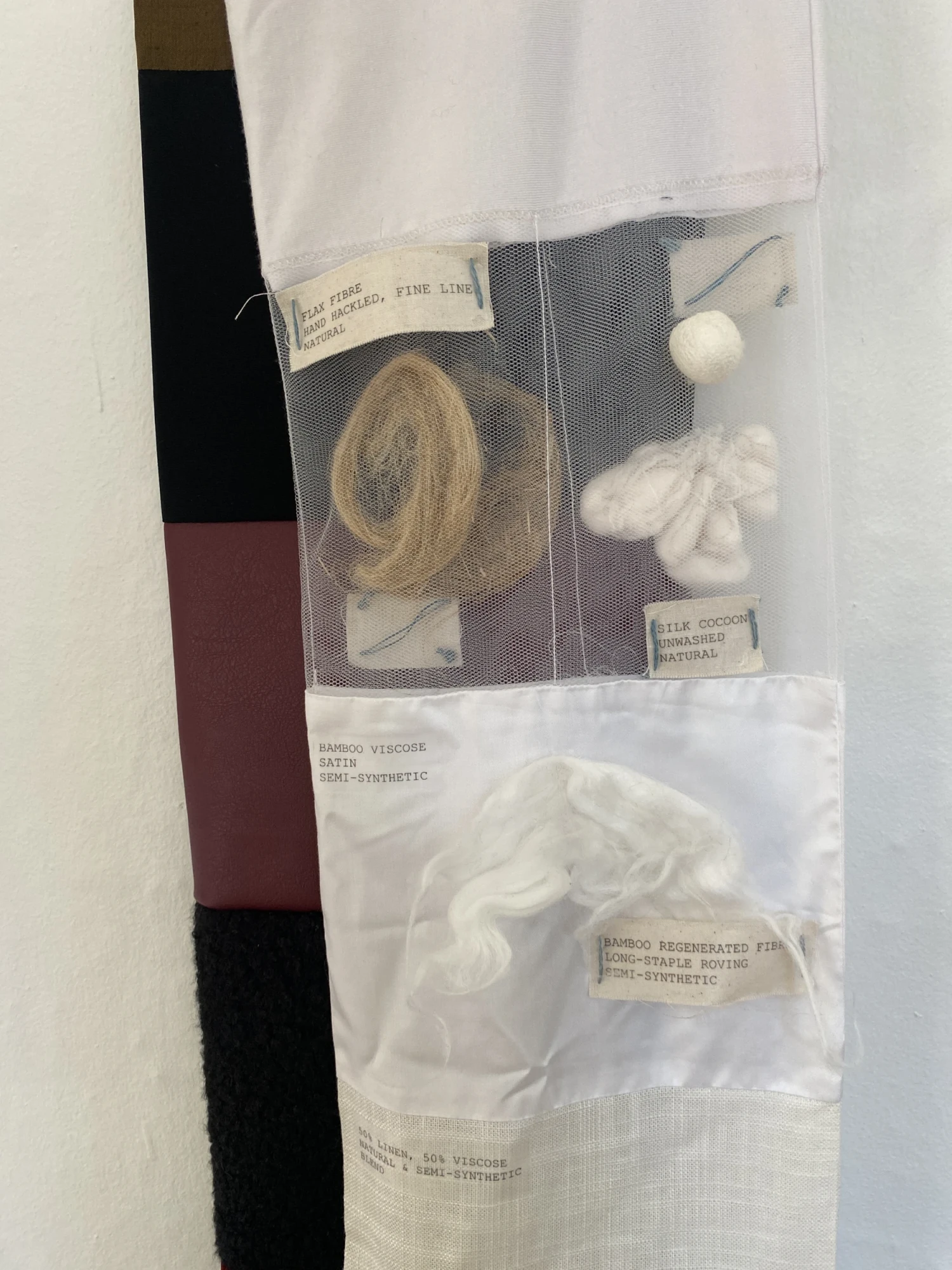 *Sensi-Loop*, mixed textiles, 20 x 90 cm.