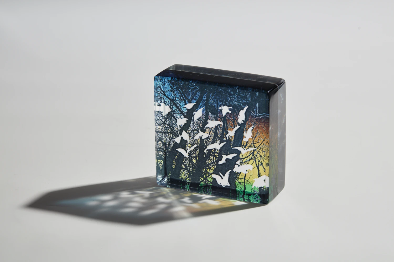 Cold-worked glass piece, 6.2 × 2.3 × 6.5 cm.