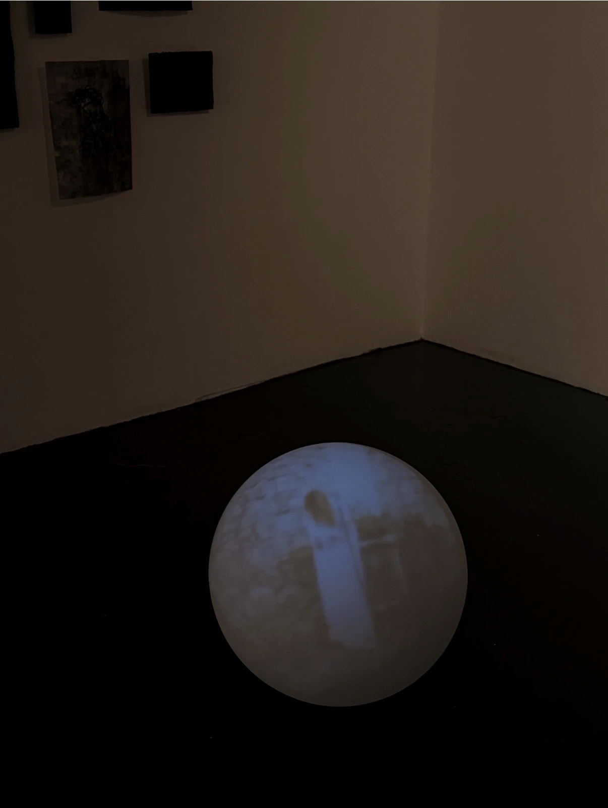 Installation view, *Lucht an Dobróin*, NCAD Works 2026.