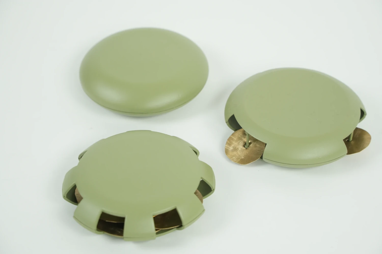 *Barróg* percussion pads, 3D printed Nylon and brass cymbals, 110 mm diameter.
